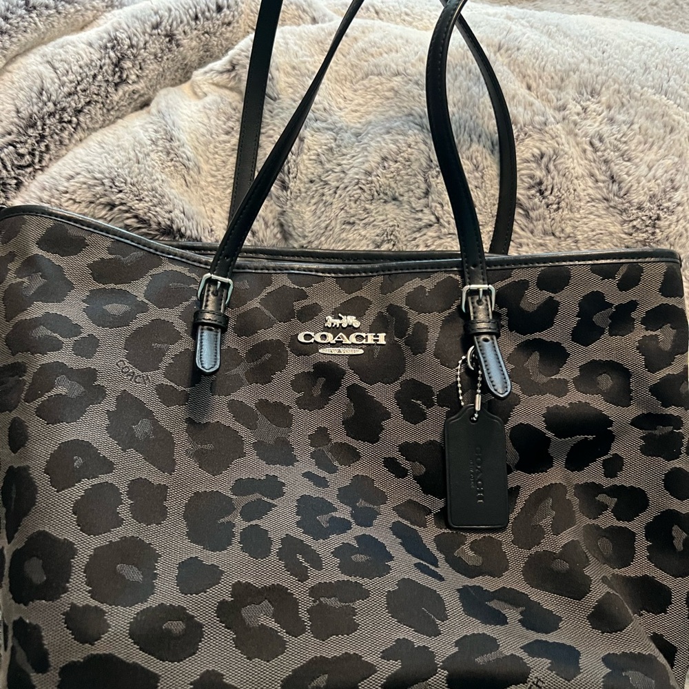 Rare Coach Black Leopard Print Women's HandBag and Wallet